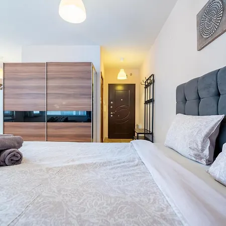 Apartment Lovely In Studentski Grad Sofia