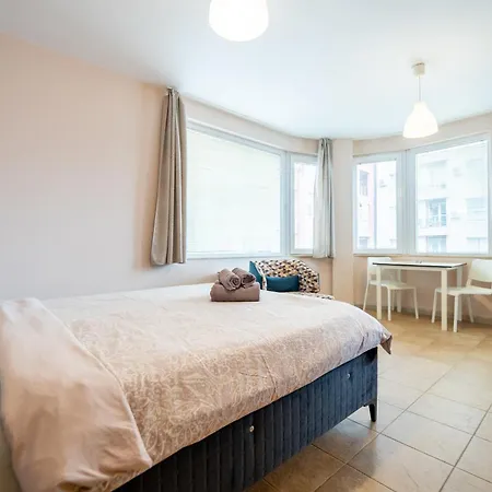 Lovely In Studentski Grad